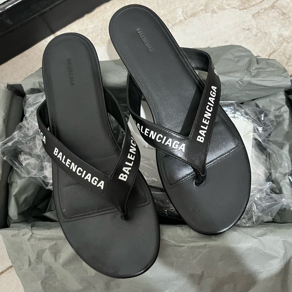 Balenciaga Shoes - Balenciaga sandals FINAL PRICE !!